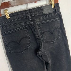 Levi’s 711 skinny